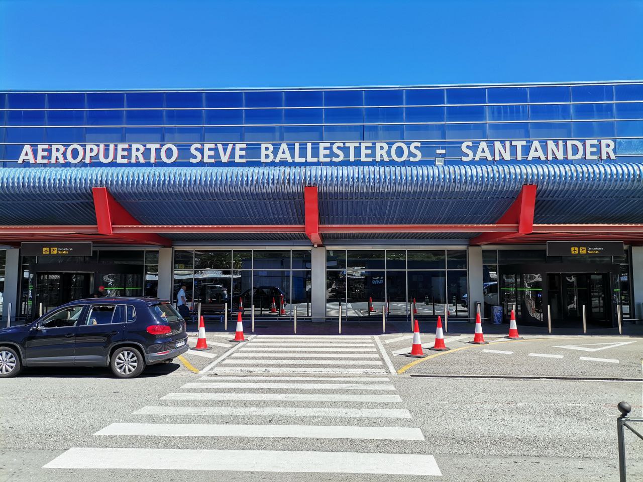 El Aeropuerto Seve Ballesteros – Santander Parayas cerró Julio de 2022 con un 3,4% más de Pasajeros que en 2019