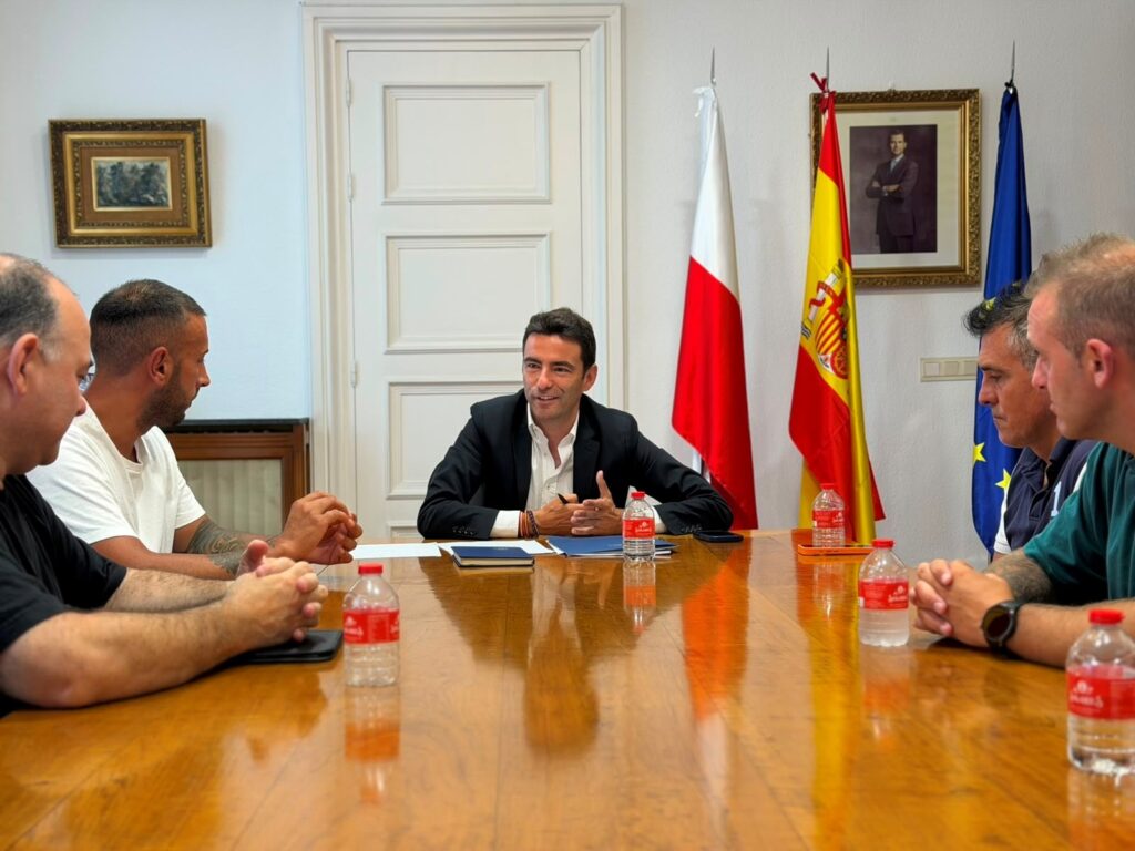 Casares asegura que la Policía Nacional trabajará con “colaboración y lealtad” con la Policía Local de Santander
