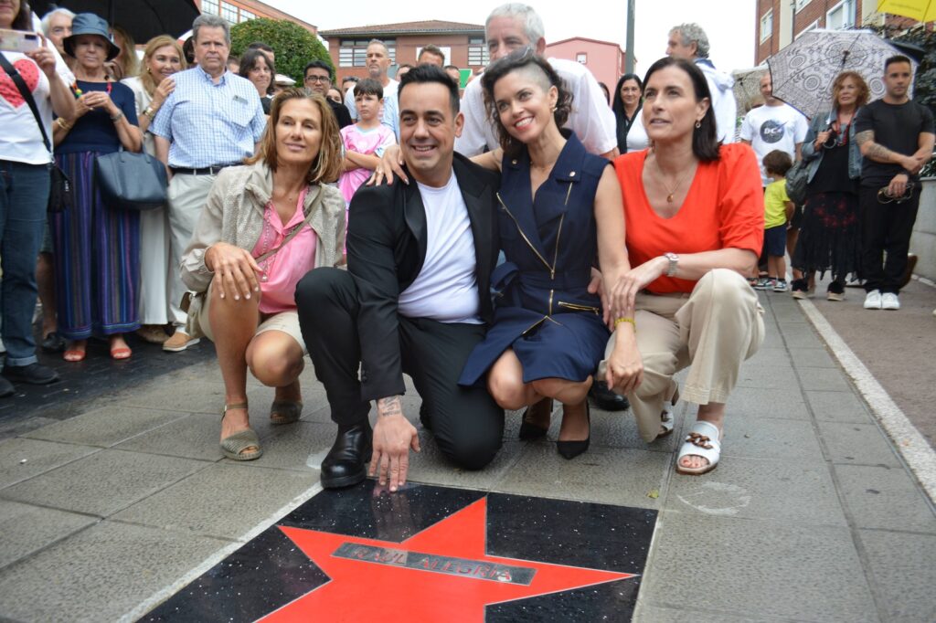 El Paseo de la Fama de Tetuán ya luce una nueva Estrella en Homenaje a Raúl Alegría