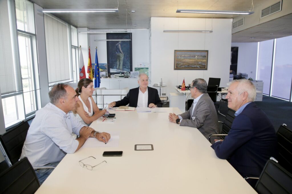 Gobierno y AMETIC refuerzan su colaboración para impulsar el sector TIC de la región en el marco de la Agenda Digital de Cantabria