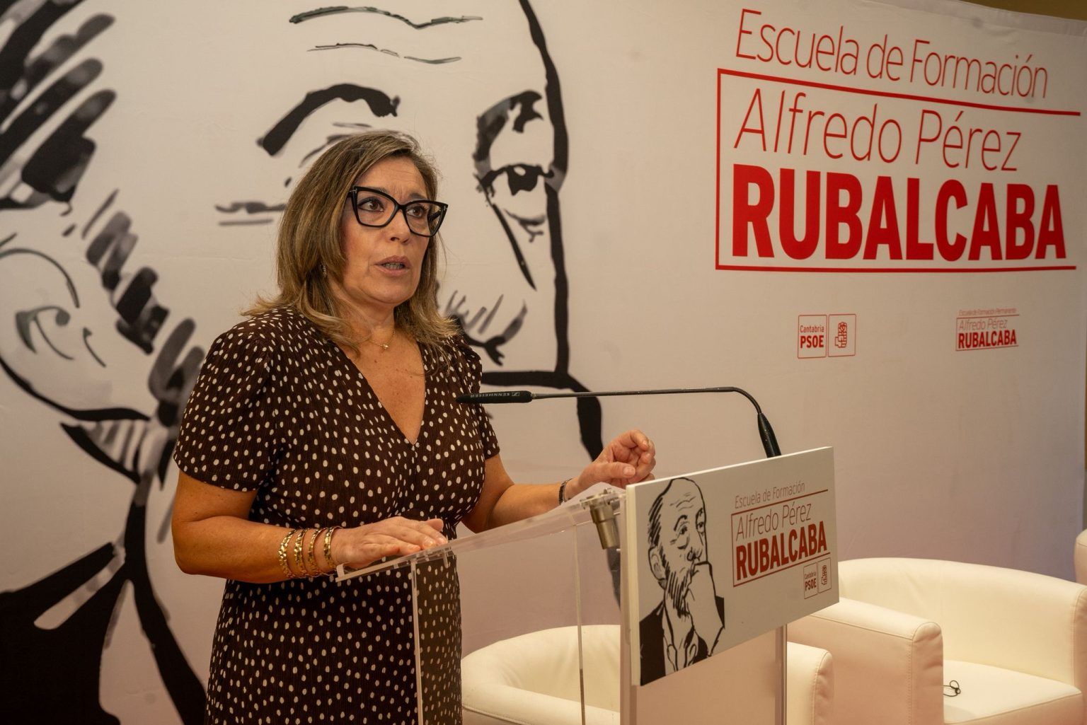 Luz García, Secretaria de Empleo del PSOE Cantabria