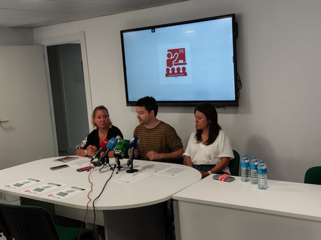 La Junta de Personal Docente lanza una Campaña «Por la Pública» y convocan al Consejero de Educación a negociar