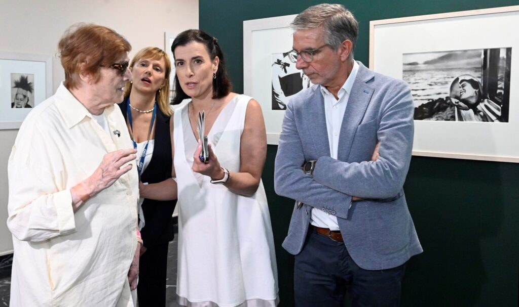 Santander exhibe la mirada de la gran coleccionista Lola Garrido en el CDIS y el Palacete