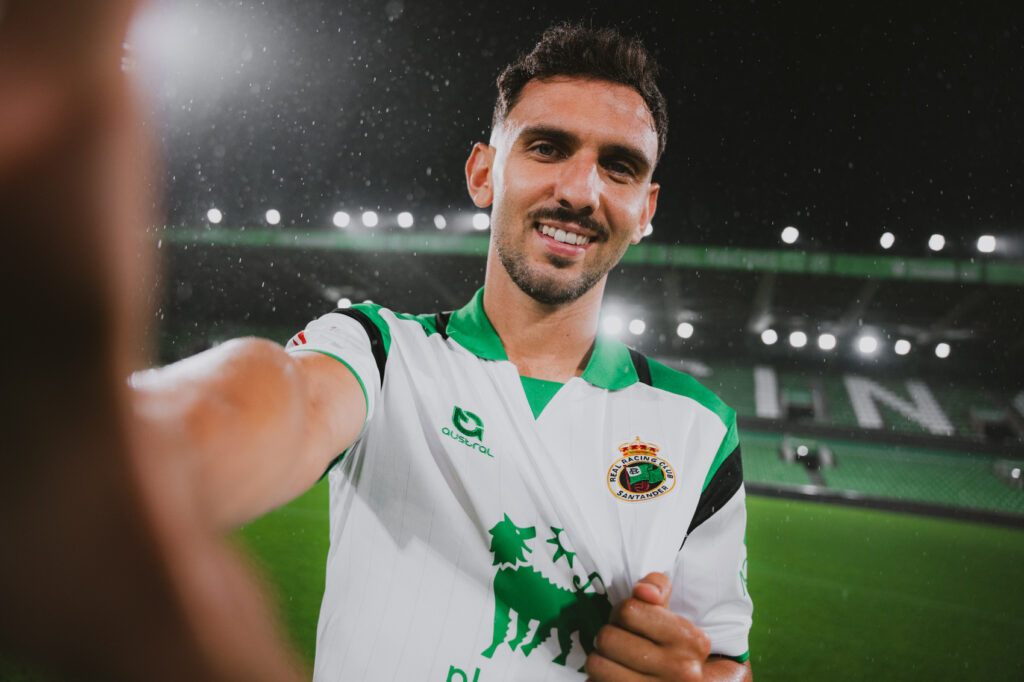 Nuevo Fichaje: El Racing se queda con el centrocampista del Girona Iván Martín hasta 2030