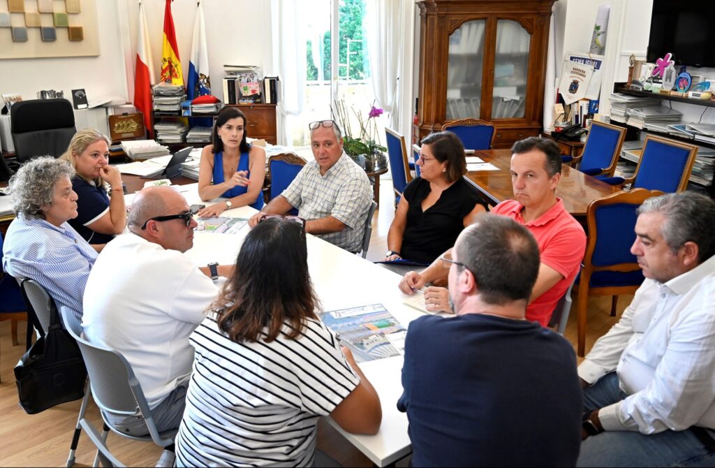 El Ayuntamiento impulsará la construcción de un nuevo Aparcamiento de Cajo tras el respaldo vecinal 