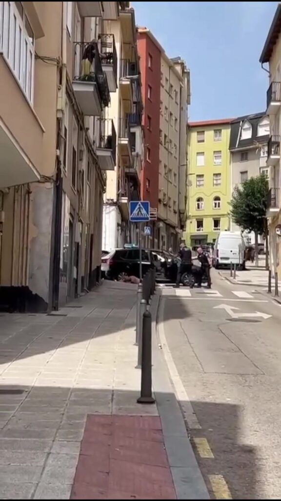 Un tiroteo en Santander se salda con un herido y dos personas detenidas en la Cuesta de la Atalaya