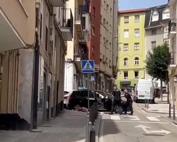 Un tiroteo en Santander se salda con un herido y dos personas detenidas en la Cuesta de la Atalaya