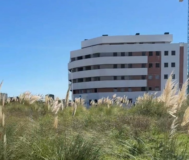Solar del Centro Cívico de Peñacastillo
